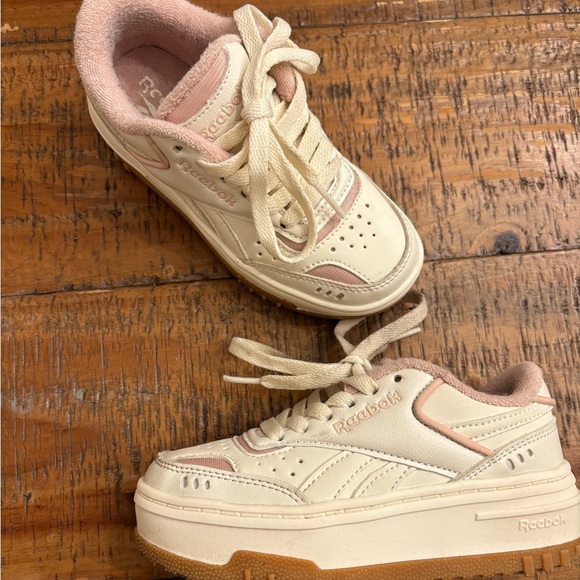 Toddler platform Reebok - Picture 1 of 2